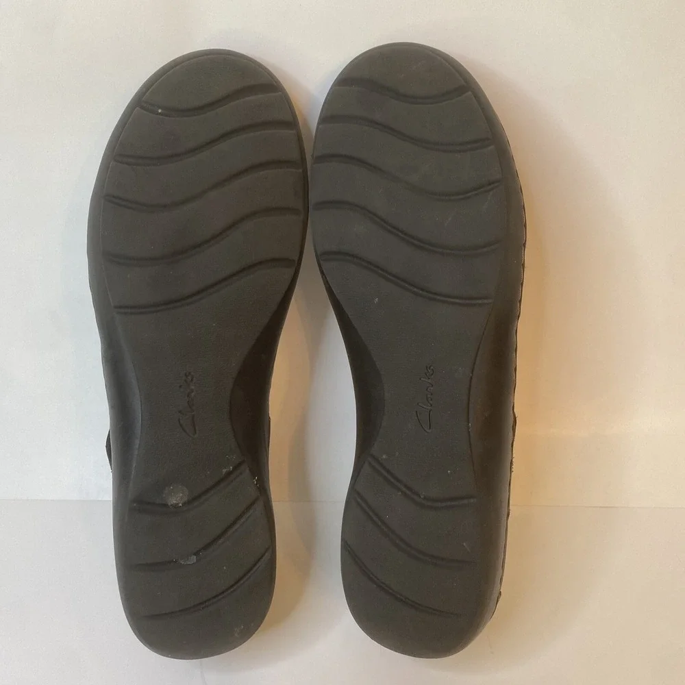Collection by Clarks Mary Jane Flats Women's Size 9M. Brown Leather Womans Flats
